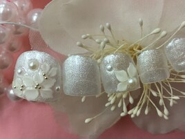 【フットネイル】上品3D花パール