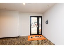 フィットアンドコア 国分寺/店舗入り口