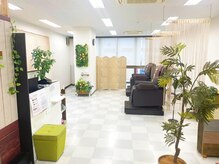 アイズ 春日部店(I's)/広々とした明るい店内★