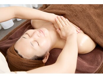 デフィー あべのルシアス店(defi)/ ノーマル・デコルテケア