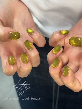 ロティートータルビューティー 大通店(Lotty nail total beauty)の写真/【one color¥3000】ショートネイルもお任せを★ライフスタイルや、爪の状態に合わせて理想の指先にします◎