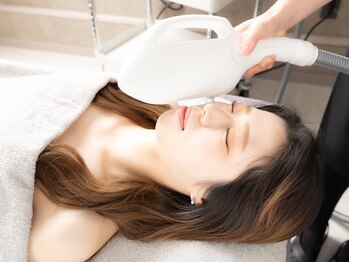 レーヴ アヴニール(Reve Avenir)/顔脱毛で肌トーンアップ