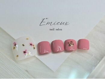 エミュー(Emieux)/押し花ネイル