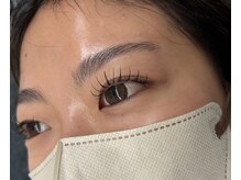 en eyelash 東金｜まつげパーマ・マツエク・パリジェンヌ・眉毛の雰囲気（モチ◎LEDフラットラッシュ120本）