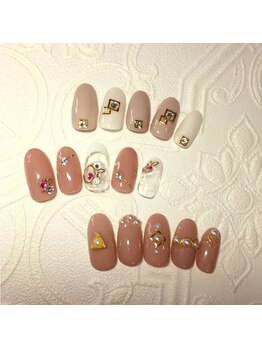 トゥーシェネイルズ(Touche'nails)/サンプルチップ ストーンアート