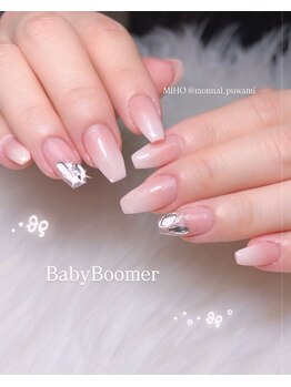 モナールアンド(MONNAL&)/ホワイトグラデーションネイル