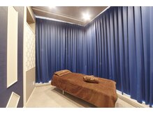 デフィー 心斎橋店/施術ルームへ移動