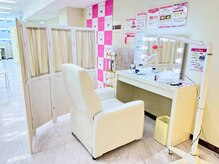 エクシアホワイトニング 名古屋名駅店の雰囲気（全国100店舗以上展開！美白成分を配合のジェルで効果も◎）