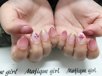 ネイルサロン マジックガール(Nail Salon MagiqueGirl)/【ドライフラワーネイル】