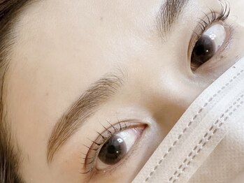 ナラ(nala.)/眉毛スタイリング