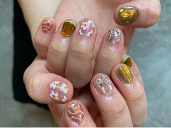 カーティシーネイルズ(curtisii NAILS)/