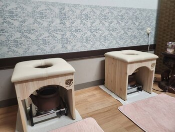 癒しサロンつきあかりの写真/【次世代よもぎ蒸し＊韓方座浴40分3900円～】完全個室の貸し切り空間で体のお悩みを解消！お得なペア割も◎