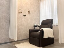 コンフィー(comfy)の雰囲気（【新越谷駅・南越谷駅徒歩２分】美容室の中の別スペースです）