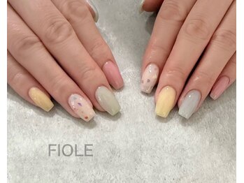 フィオル(FIOLE)/パステルネイル♪