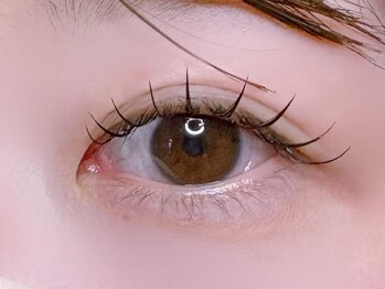 アイラッシュサロン ココロ(cocoro)の写真/LEDエクステでモチ1.5倍！