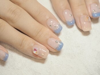 B's amor 大府店 Nail design