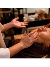 マーギアー(Magier)/ハーブピーリング