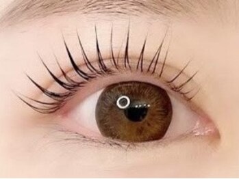 アイシャ 六甲道店(Eyesha)の写真/自然に可愛く◎《マツエク100本¥3500/パリジェンヌラッシュリフト¥4000♪》垢抜けた目元に☆