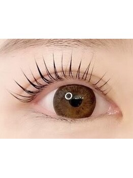 ナチュラル上品な目元にしたい