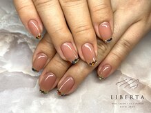 リベルタ(LIBERTA)/ビジューネイル