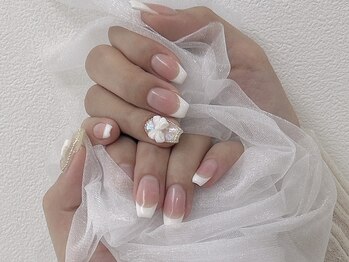 ナビネイル(Nabi Nail)の写真/流行りの《ワンホン/韓国ネイル》ができるサロン★可愛いキラキラ最旬パーツ・韓国パーツも豊富にご用意◎