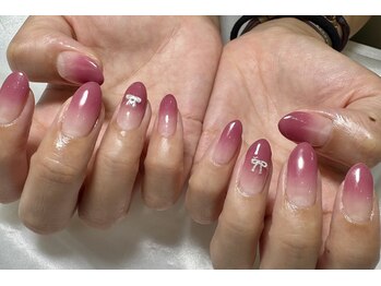 ミアネイル 越谷店(mia nail)/グラデーション＋パーツ追加