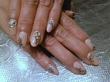 オーロラ(AurorA)/スワロいっぱいきらきらネイル