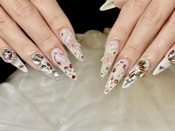 ニニ(NiNi)/持ち込みデザイン120分やり放題