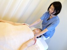 ケンコウドウ クイーンズ 関内 馬車道(Kenkodo Queens )の雰囲気（日常動作のクセなども調整しながら丁寧に施術していきます）
