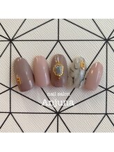 アンジュナ(Anjuna)/モーヴカラー大理石風ネイル