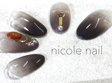 ニコルネイル(nicole nail)/H1084　Crown　¥9000