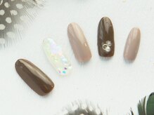 フェザーズ ネイル(feathers nail)/ブラウン＆キラキラネイル♪