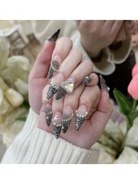 キラキラネイルデザイン