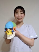 小顔矯正と姿勢矯正と骨盤矯正が評判の女性専門整体院 福井高木中央店 清水 優羽良