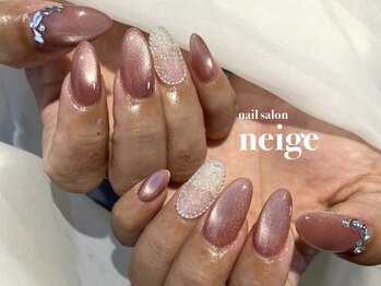 ネージュ(neige)/マグネットネイル きれいめ