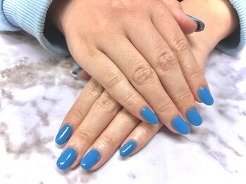 ベルエ(Belle)/水色ネイル
