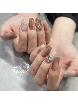 エム(em)/秋ネイル