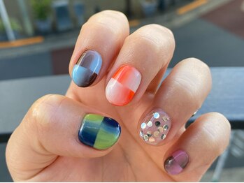 カーティシーネイルズ(curtisii NAILS)/