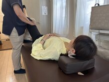 クラティオ施術院の雰囲気（おひとりおひとりの膝(ヒザ)の状態からサポートいたします。）