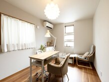 完全プライベート空間♪施術中にタブレットで動画も見れます☆