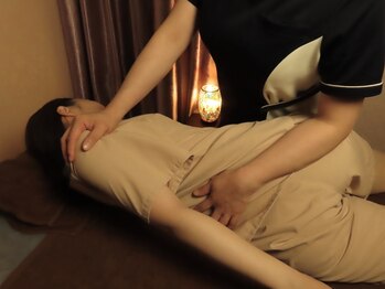 美健/