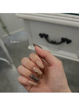 ルーヴル(LOUVRE)/秋ネイルデザイン♪