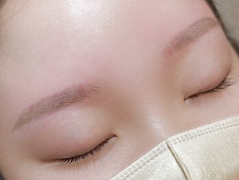 イオナ(IONA)/eyebrow