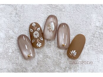 ネイルクローネ(nail crone)/モロッカンネイル