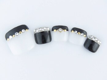 エリクサーネイル 池袋(Elixir Nail)/フット やり放題/クーポン使用