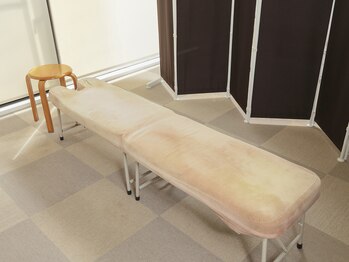 整体工房 ティーアールエス(TRS)/広くてオシャレな店内