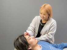 セジール メンズ アイ メゾン 問屋町(SAISIR MEN'S EYE MAISON)/施術風景