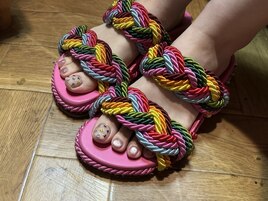 カラフルフットネイル