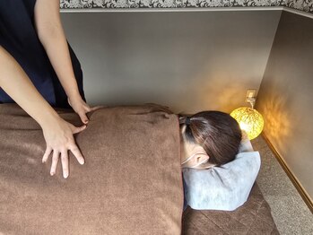 ラクーネ整体院の写真/疲れた身体にご褒美を♪整体+足つぼ+骨盤ケア＋ヘッドケアの贅沢プレミアムコースで心身共にスッキリ爽快！