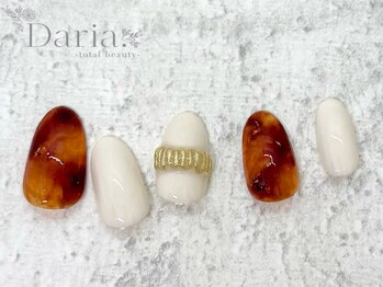 ダリア トータルビューティー(Daria. total beauty)/べっこう　ゴールド　八丁堀